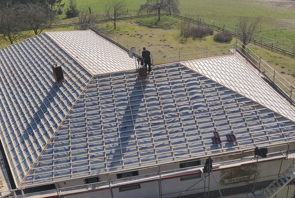 Dachsanierung mit der Zimmerei Ring