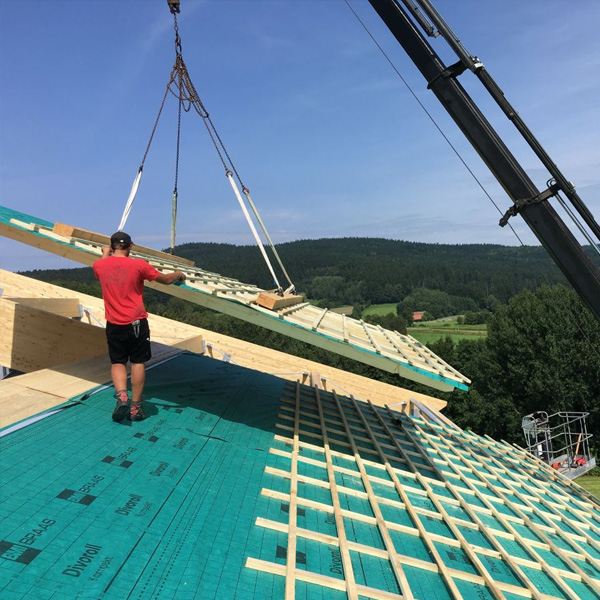 Eigene neue Produktionshalle der Zimmerei Ring