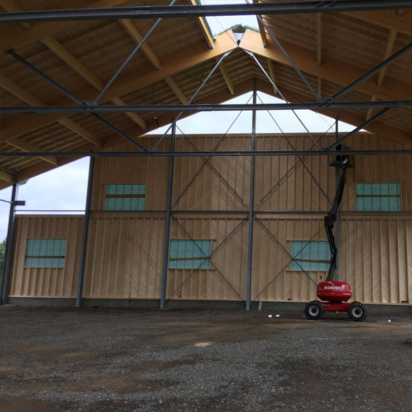 Eigene neue Produktionshalle der Zimmerei Ring