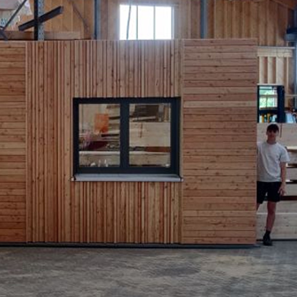 Holzwände für ein Holzhaus der Zimmerei Ring